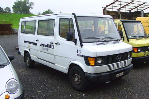 Mercedes Vario Personalbus - 15